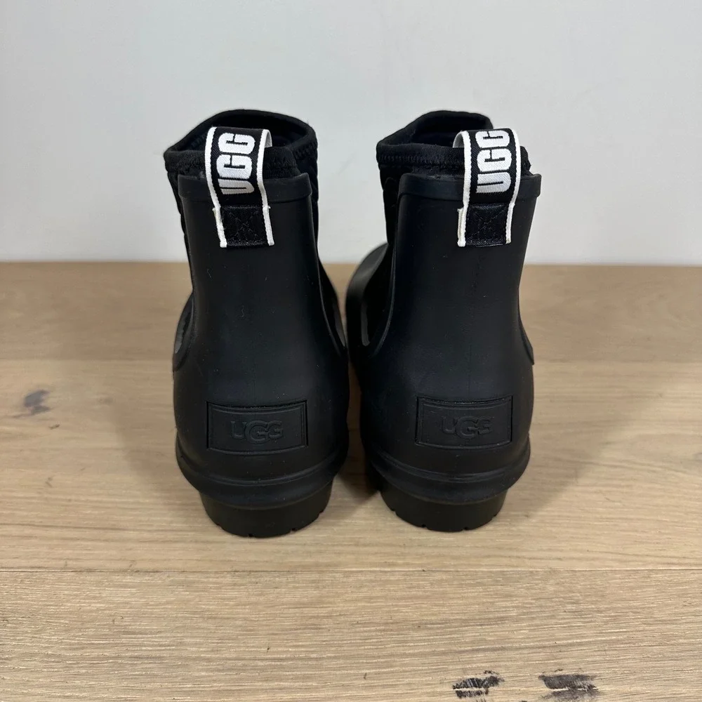UGG Droplet Chelsea Rain Boots Mens 11 Black Waterproof Rubber Ankle Pull On